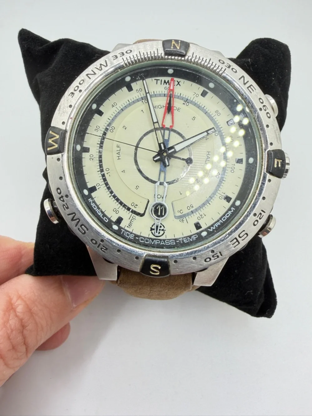 Pre-Owned MEN'S TIMEX,‎ T2N721, Quartz Compass Tide Temp 45mm Watch!